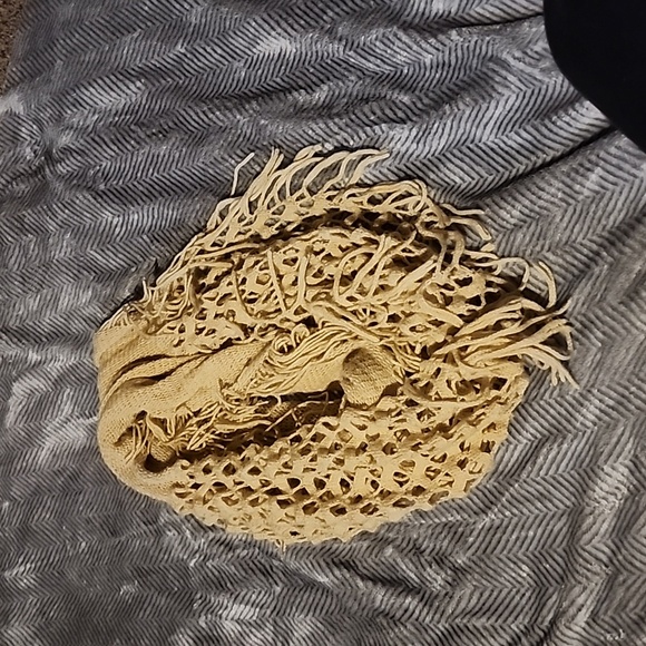 Scarf - Picture 1 of 1